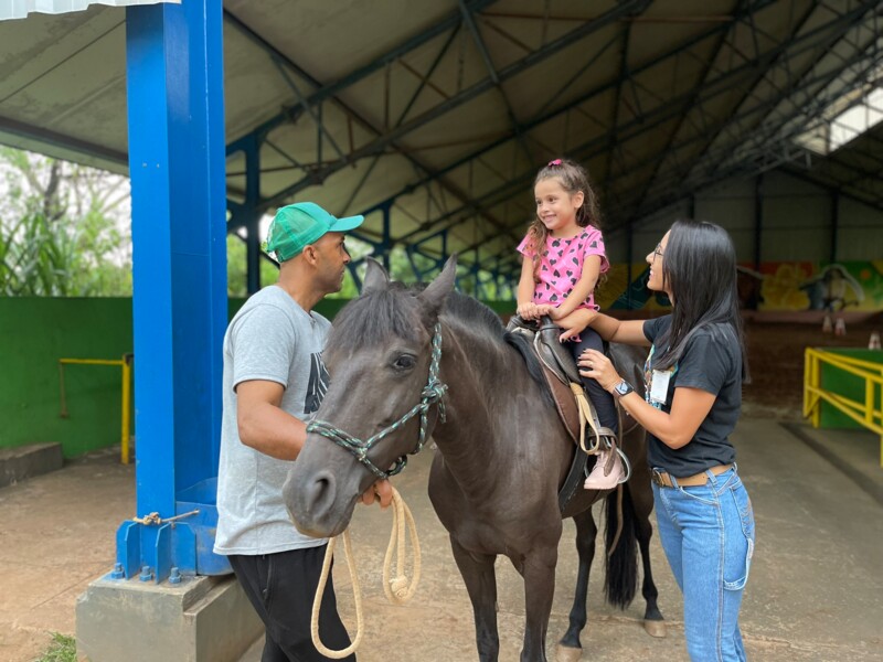 equoterapia-terapia-com-cavalos-auxilia-no-tratamento-dos-mais-diversos-diagnosticos-no-crer